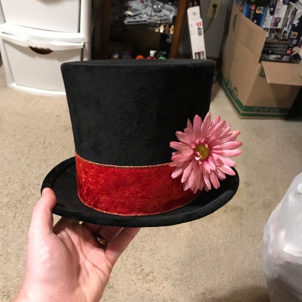 Festive Christmas Holiday Top Hat - Picture 2 of 4